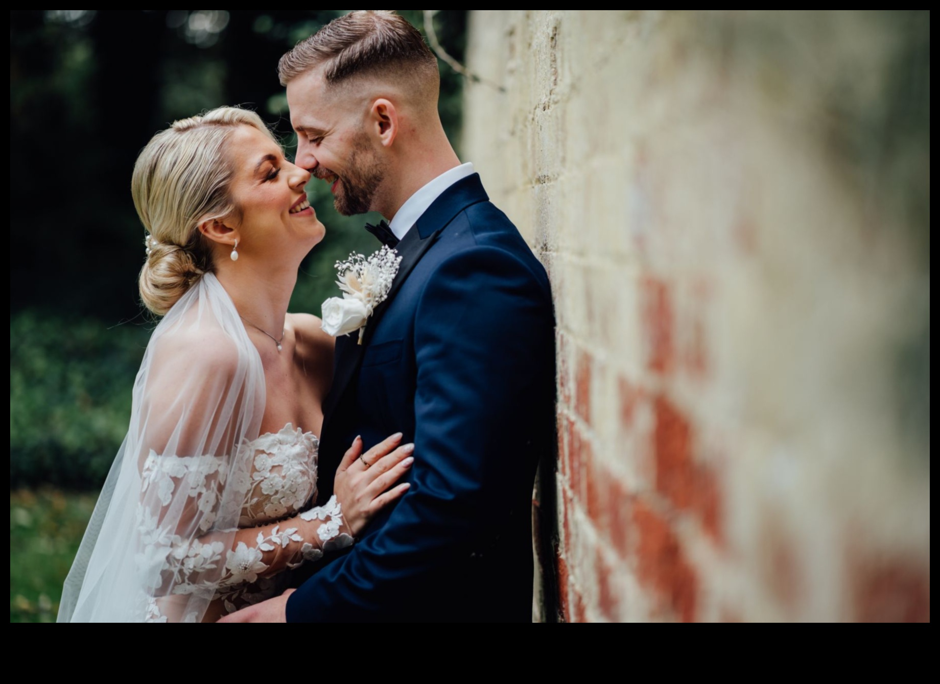 Nunți capricioase: povești de dragoste spuse în fotografie