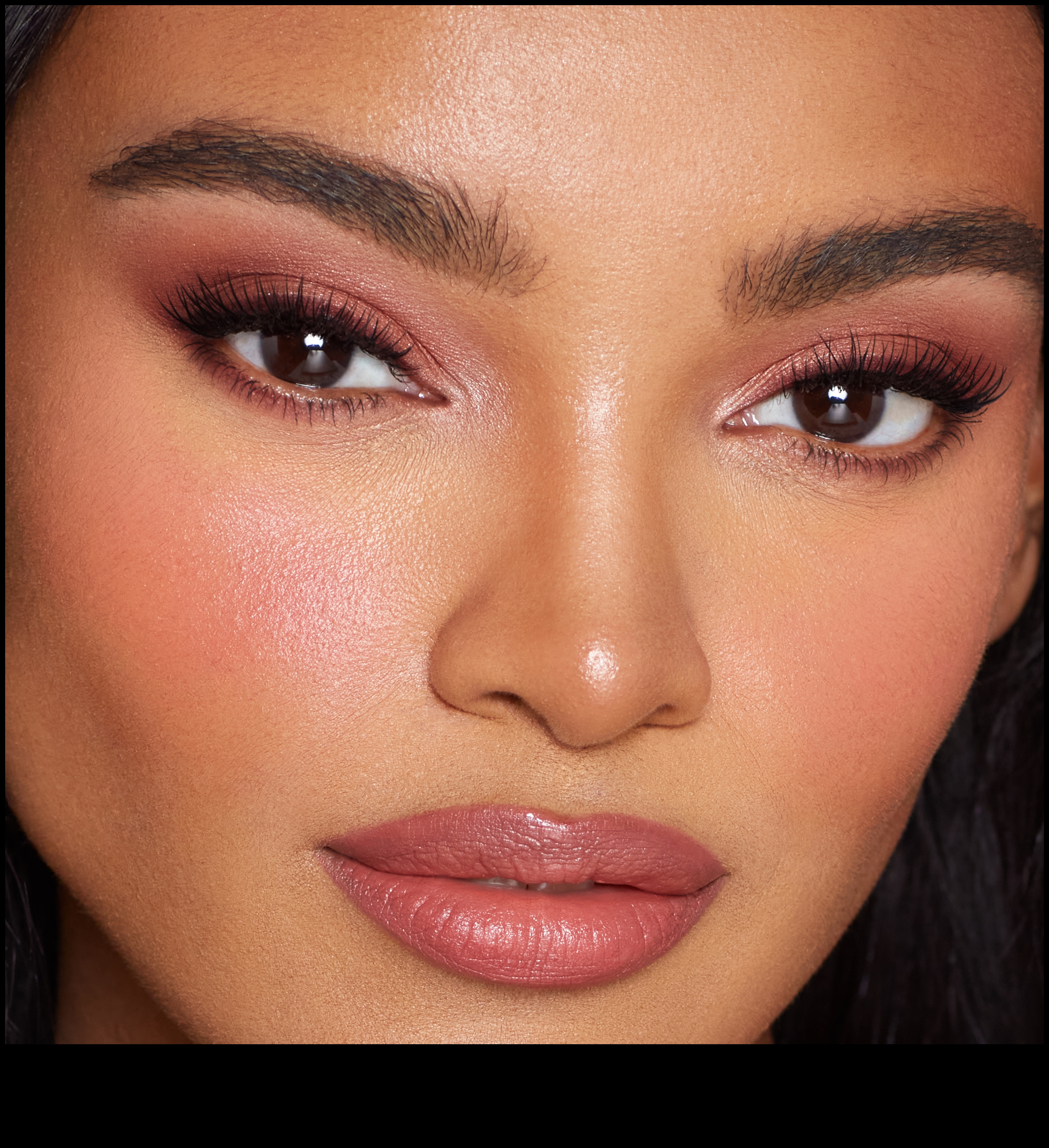 Rapid și impecabil 5 pași simpli pentru un machiaj perfect de zi cu zi 3 Rapid și impecabil: obținerea unui finisaj perfect cu machiajul de zi cu zi