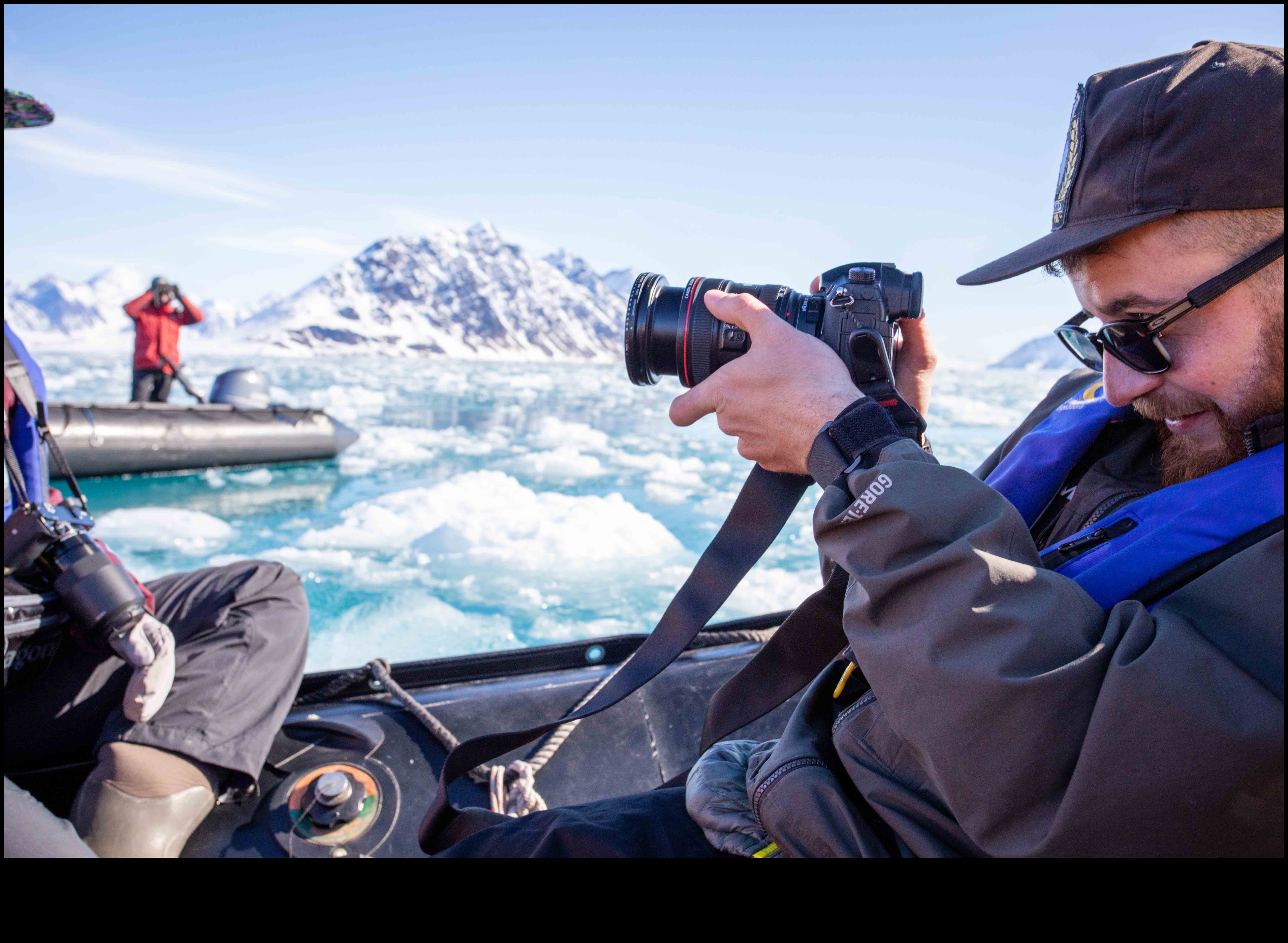 Expediții epice: povești de aventură în fotografia de călătorie