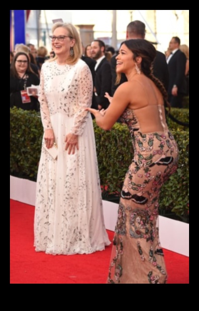 Insider Secrets Celebrity Red Carpet Confessions de la stilisti 2 Celebrity Red Confessions: Povestiri din interior de la stilisti